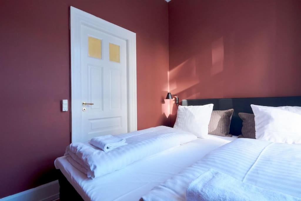 Moderen And Sleek 3Br With Bath By The Lakes And Metro Copenhague Extérieur photo